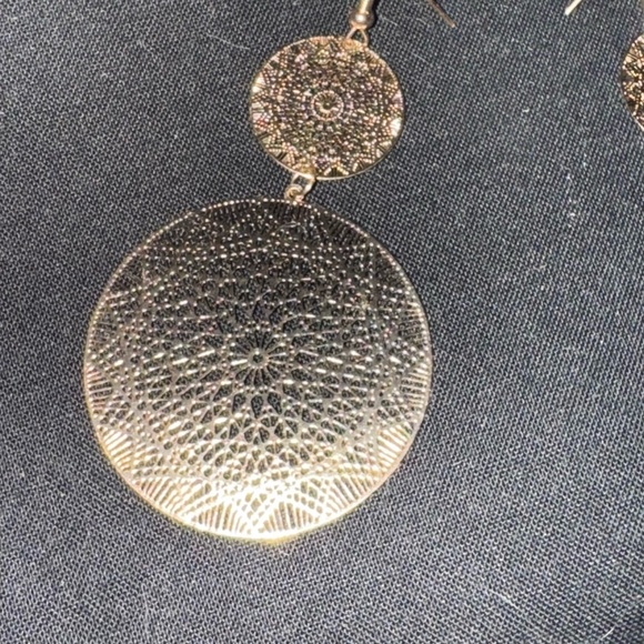 DOUBLE DREAMCATCHER DISC DROP EARRINGS GOLD TONE STUNNING - Picture 7 of 10